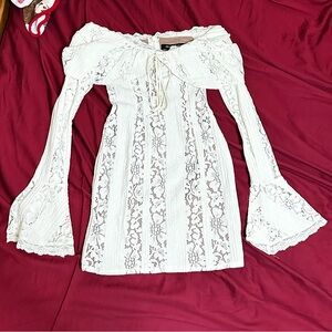 Elegant White Lace Off-Shoulder Top